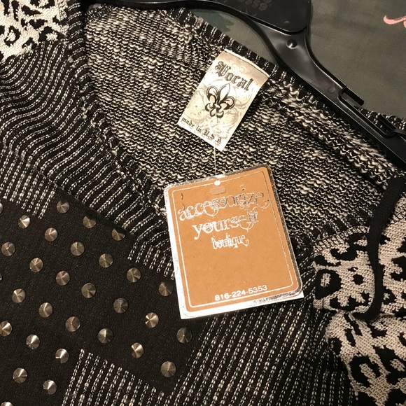 Sweater - Picture 2 of 2